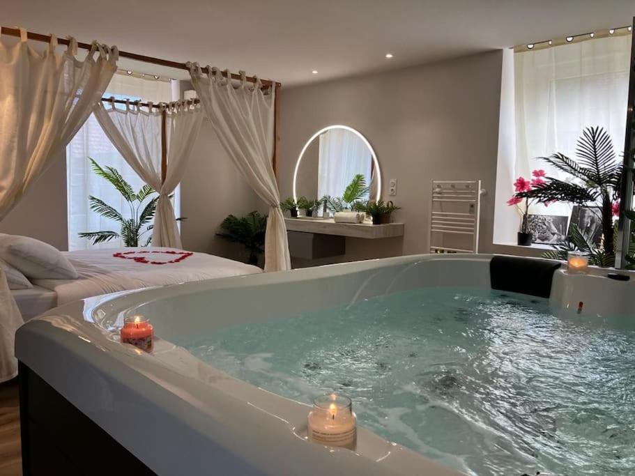 Jungle Secret Spa Nuit Insolite Giromagny Exteriör bild